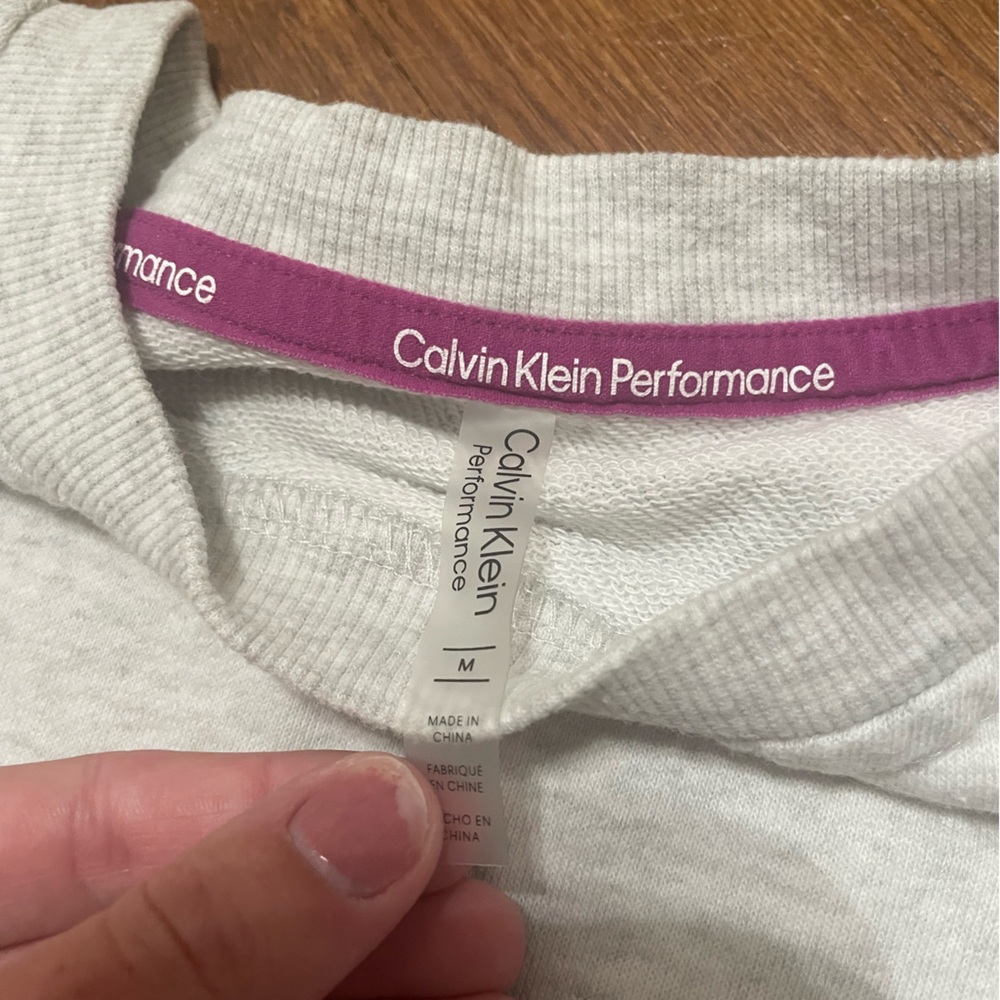 Calvin Klein Light Gray cropped Performance Top - Picture 3 of 3